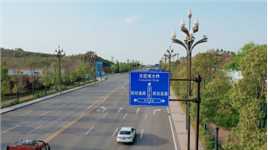 内江的街景，记录着这座城市的过去与现在。