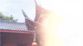 内江圣水寺的每一块砖、每一片瓦，都浸润着岁月的痕迹。