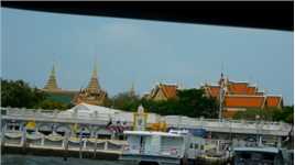 曼谷湄南河的两岸风光。