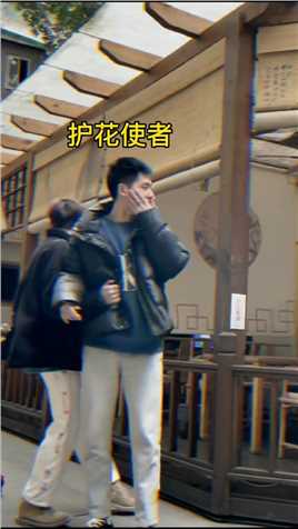 想吃炸鸡，想着想着眼泪就从嘴角流了下来。#男男才是真爱 