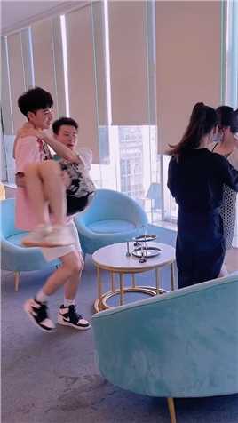 给我未来的婆婆一个差评，发货太慢！#搞笑视频 