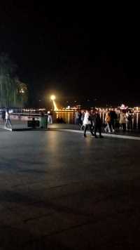 夜色下的哈尔滨松花江畔防洪纪念塔