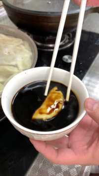 吃饺子蘸酱油，有问题吗？