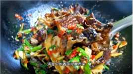 湖南农家菜剁椒炒腊鱼，香辣开胃又下饭