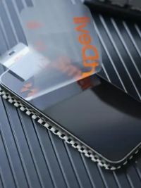 iPhone15到手这个价位还可以入手带无尘舱的钢化膜#手机贴膜 #iphone15钢化膜
