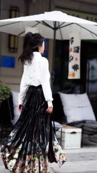 黑白真的太酷了#马面裙 #汉服日常