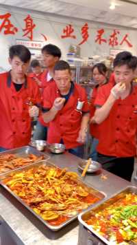 学特色卤味，开家卤菜店，来华飞餐饮实训基地，一人缴费，可以两个人学习，不管是云南昆明、曲靖、玉溪、保山、昭通、丽江、普洱