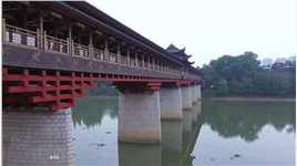 这里是江西吉安白鹭洲木栈桥，走在桥上能体验古人诗书礼仪的氛围#治愈 