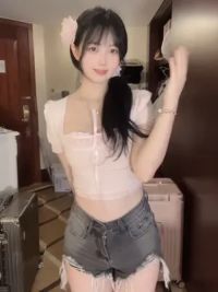 收听小猫电台 #清纯甜美 #扭一扭 #氛围感 #笨蛋美女