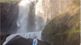 李白打call的天台山上中国最大的瀑布是啥样？！带你走进山水画里