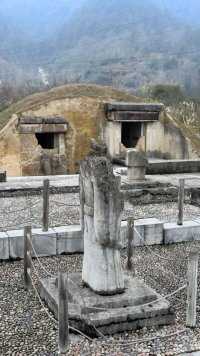 贵州古墓前的无头石俑，统治播州长达700余年的家族，杨应龙之父，29代土司“杨烈”合葬墓！