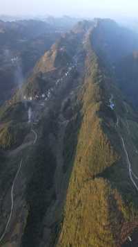 神奇的贵州连宝山峰，连绵不断数十里！
