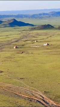 巴里坤草原——去新疆怎能不到巴里坤草原，新疆第二大草原，跑马山牛羊成群，空气清新风景秀丽。感谢天山草原心灵牧场精彩呈现。