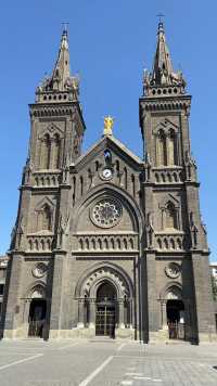 老沈阳人熟知的小南“洋楼”，始建于1878年，1912年重建，也称南关天主教堂。