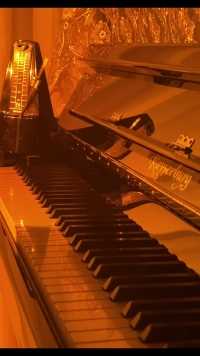 十四年了 这是你梦寐以求的长大吗.  #喜洋洋与灰太狼#钢琴#纯音乐