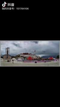 热烈庆祝中国人民解放军建军96周年！——图片摄于2015年8月1日西藏拉萨布达拉宫广场