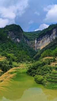#带你走进大山深处看美丽景色 #一起看最美的自然风景 #山青水秀好地方 湘西随处可见的瀑布