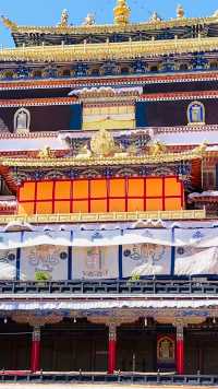 藏传佛教格鲁派的“四大寺”之一，日喀则市的扎什伦布寺。