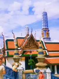 来泰国必去的打卡地大皇宫。   