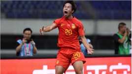 振奋人心！国青2-0捶爆韩国夺冠，17岁小将贝尔附体，国足学学吧