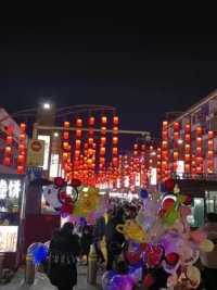中国十大小吃街之一，你来过吗？#景点打卡 #夜市里的烟火气 #热闹的一条街 #跟我逛神都