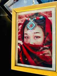 2024年6月7日西藏拉萨日光之城印象！游走在拉萨的大街小巷中，只为等你等她也等缘！夜游大昭寺外街区🌃印象！满满的人间烟火气！🚙🏁💨📷🍃🌳🌊⛰️🏔️🐎🐑🌃🔥🥩🥾🏕️⛺️🌛🎆