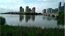 银川市中心的阅海湾水上公园，水域广阔，赏心悦目，不愧为“塞上江南”！