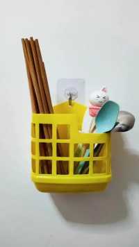 洗洁精瓶制作筷子笼，简单又实用，你也试试吧！  