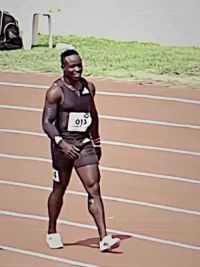 肯尼亚选拔赛 欧曼亚拉9.79s夺冠 #百米短跑 #田径运动员 #百米起跑教学