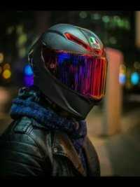 头盔一戴 谁也不爱 迷之自信#机车 #摩托车 #机车男孩 #机车摄影 #帅就完事了