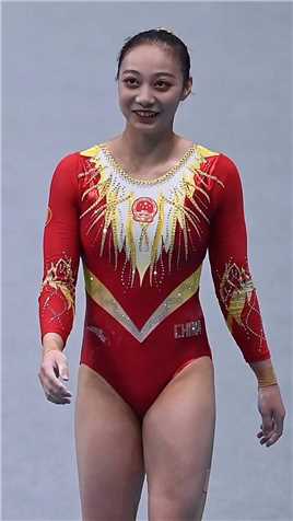 中国体操队虞琳敏刻苦训练，大小伤无数 在全运会比赛中完美完成跳马比赛，稳稳的定在落点上 荣获冠军