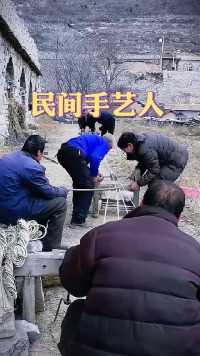 民间手艺人，利用小工具制作麻绳