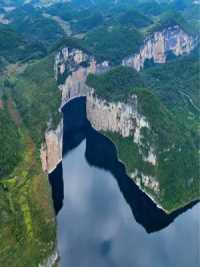 神奇的乌江大峡谷，大自然的鬼斧神工，还有一个马尿瀑布，水到底从何而来！   