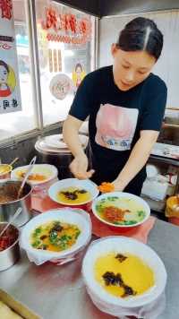 安居柴同学，新鲜食材新鲜做。😘#馄饨#米线#瘦肉丸