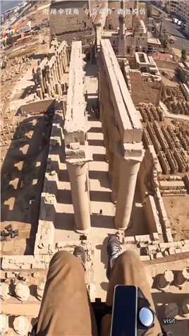 被眼前这一幕震撼到了！仿佛超越回了3000年前#旅行大玩家#埃及#卢克索神庙#拉美西斯二