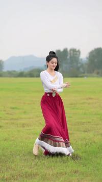 这版#次真拉姆 温柔到你心里了嘛#藏族舞#舞蹈