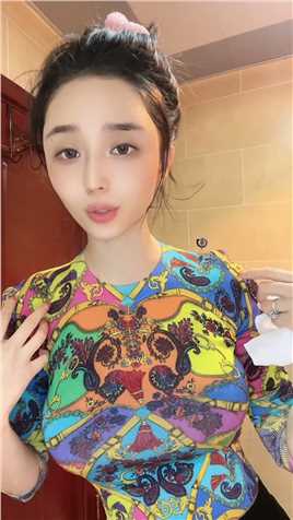 素颜洗脸 你们还能 认出这是我吗