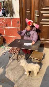 弟弟的半个火龙果到底谁给偷吃了？