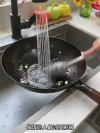 家里刷锅刷碗就用这个#钢丝球锅刷 刷的干净而且不伤锅不伤手，一定要备一把！#长柄锅刷 #长款锅刷