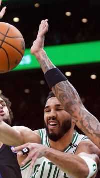 绿色血液！1年4次严重崴脚不休息，塔图姆到底有多“耐杀”？