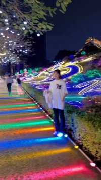 在深圳，周末不知道去哪里玩，那就来锦绣中华民俗村，看一场浩瀚的灯光秀吧！