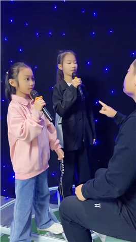 _梦想家童声版，唱出了对梦想积极乐观的态度#最美童声 #杨大勇 #萌娃唱出了多少人的心声呢.


