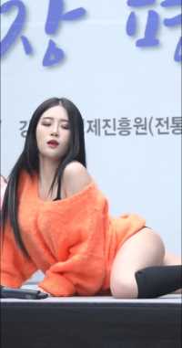 韩国女团美女·普美#美出高级感#小蛮腰扭起来