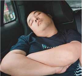 胜哥暴击老师头像